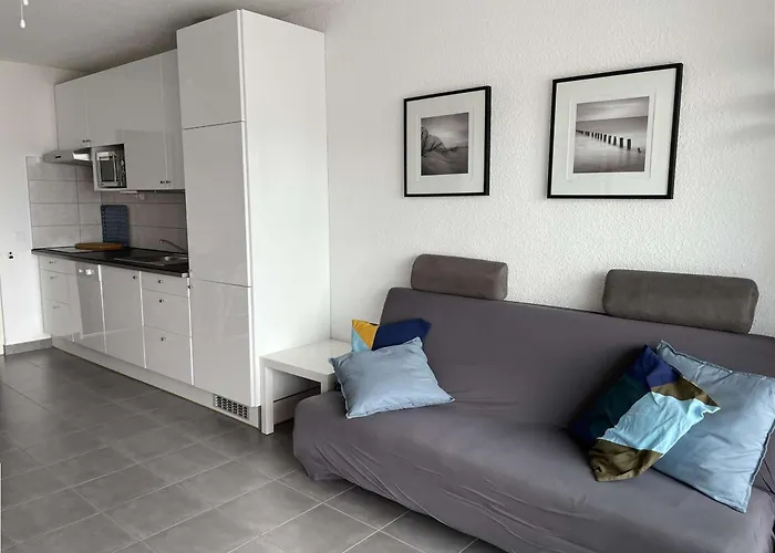 T2 - Terrasse, Piscine, Parking - Fr-1-195-106 *